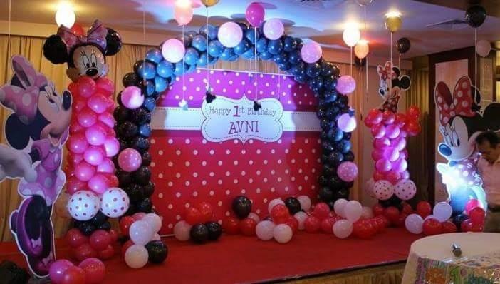 Minnie mouse theme banner birthday party balloon decorators Bangalore