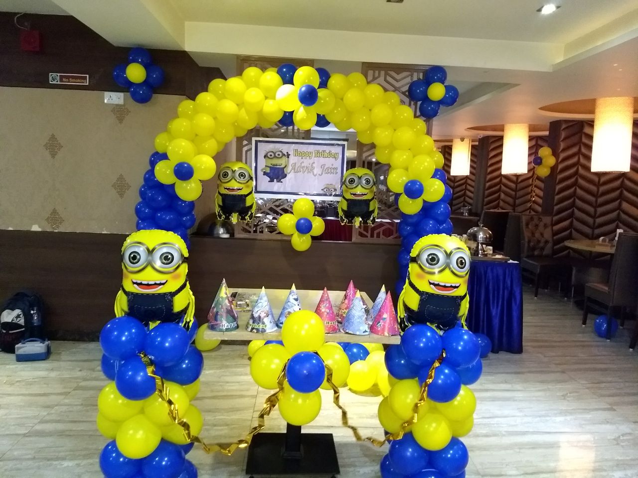 Simple minions theme balloon decorators Bangalore