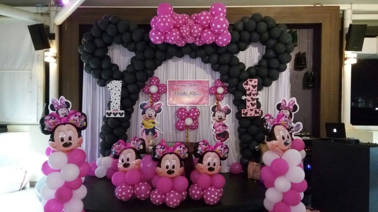 Minnie mouse theme Birthday party balloon decorators Bangalore