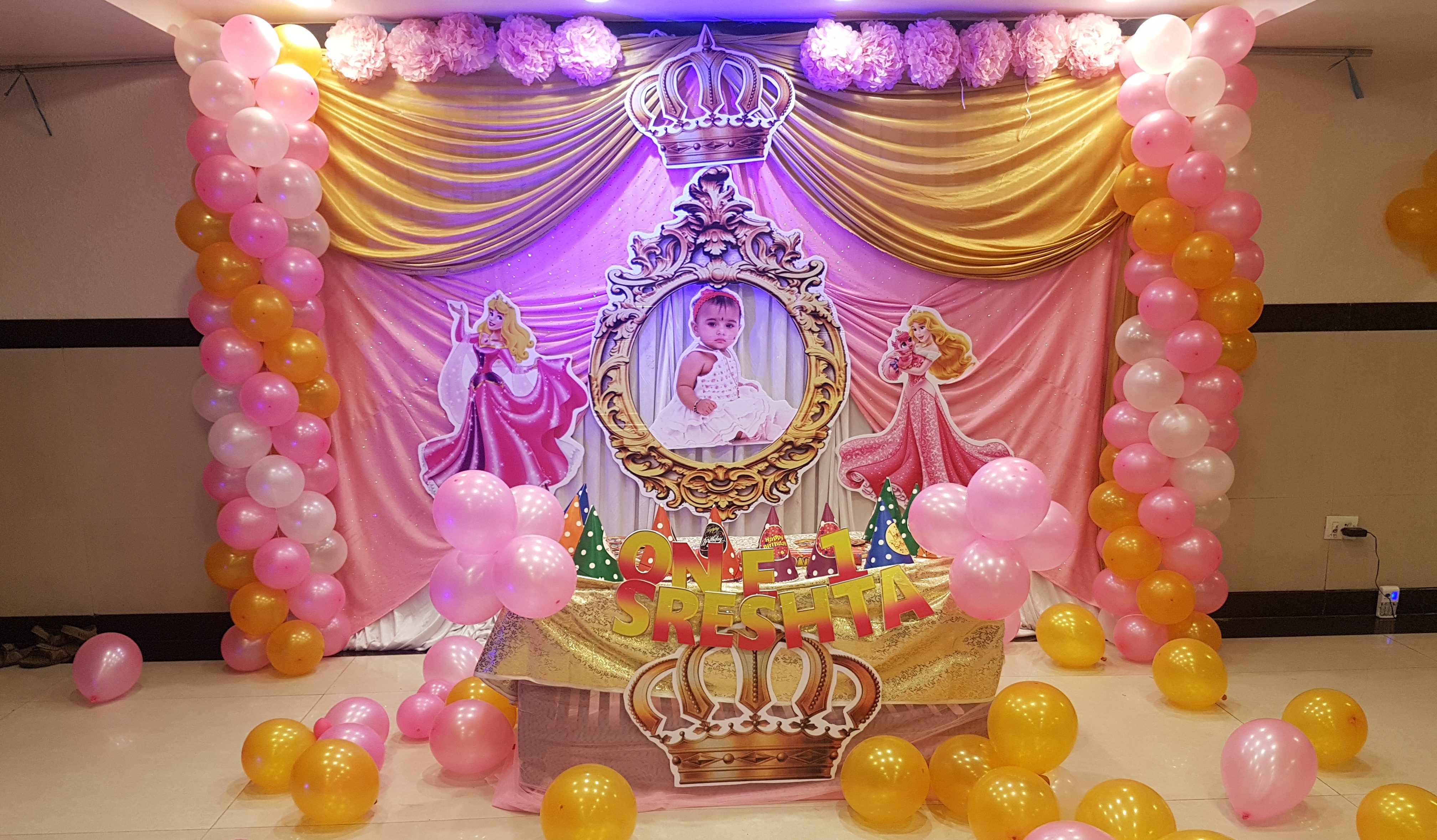 Princess theme birthday balloon decorators Bangalore