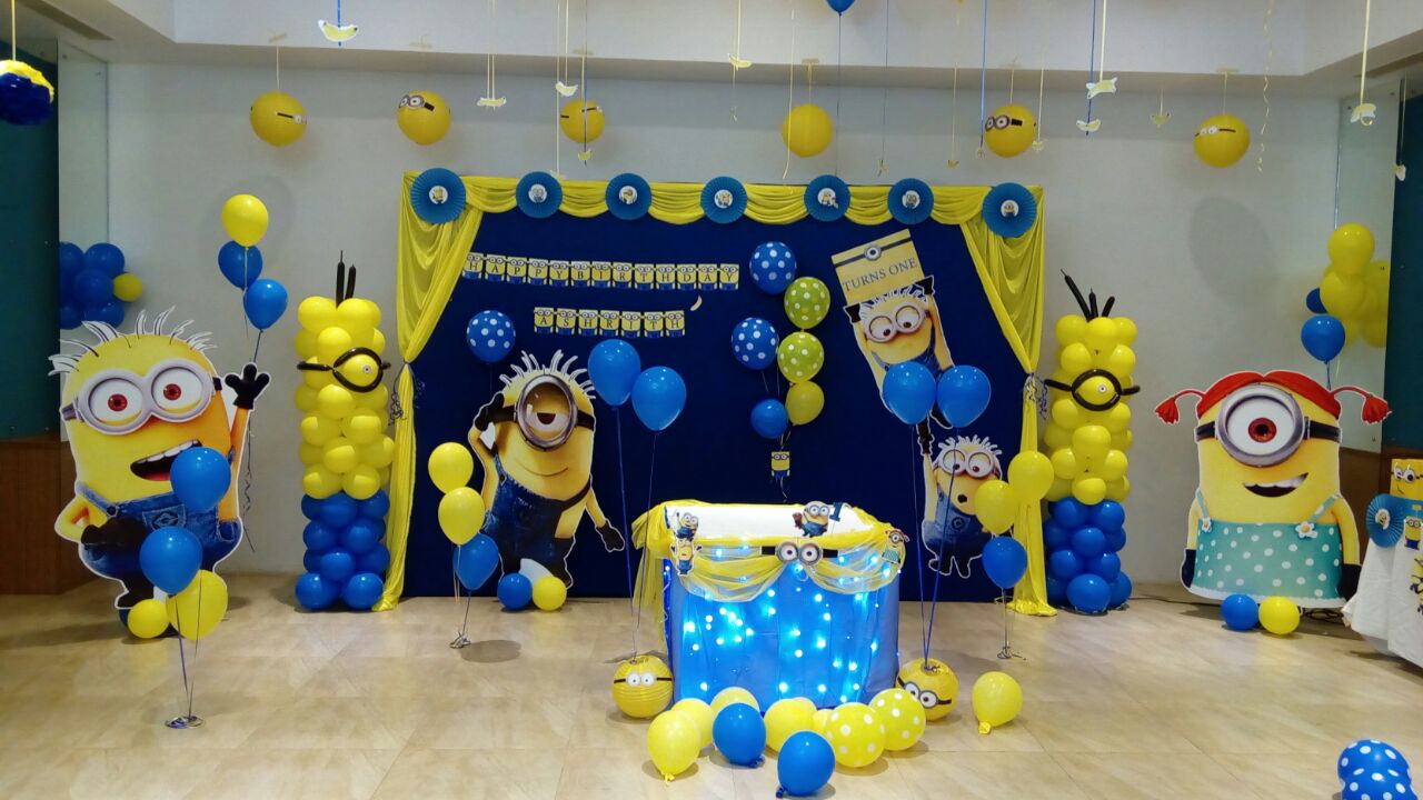 Minions themed birthday party balloon decorators Bangalore
