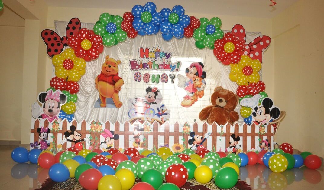 Winnie the pooh theme balloon decorators Bangalore