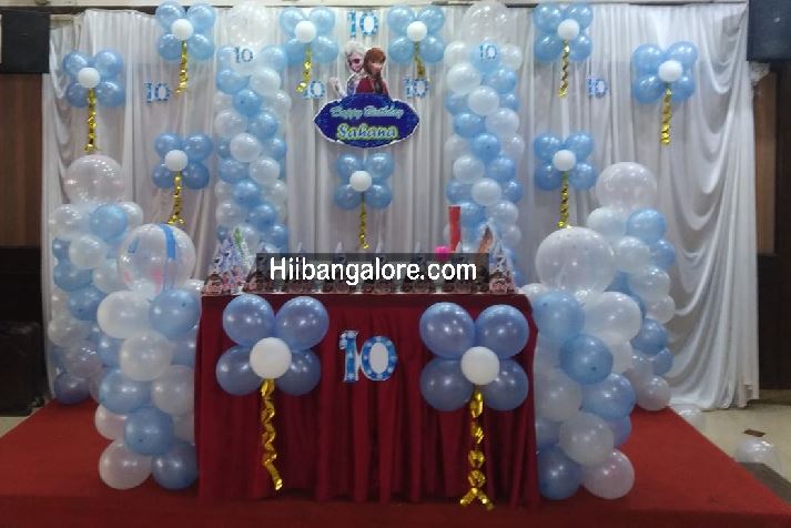 Simple frozen theme birthday balloon decorators Bangalore