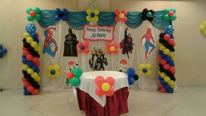 Superhero theme balloon decorators Bangalore