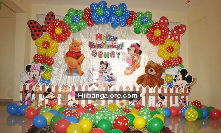 Winnie the pooh balloon decoration Bangalore