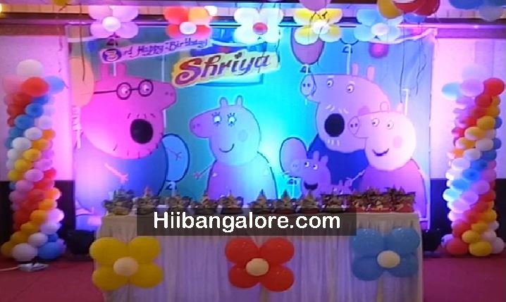 2D peppa pig theme balloon decoration