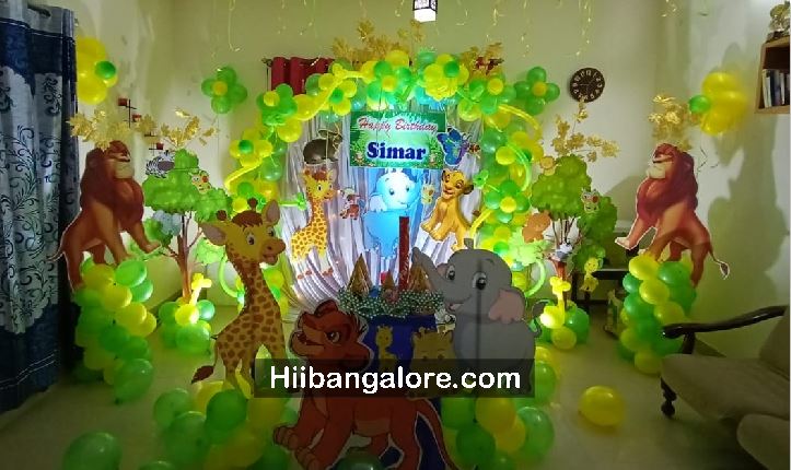 Jungle animals theme balloon decorators Bangalore