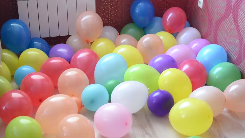 kidsfloore balloons in birthday party