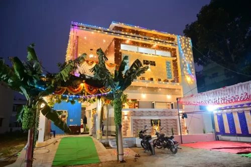 Flower decoration for housewarming ceremony in Bangalore