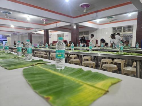 Andhra-style-banana-leaf-catering-service-arrangement-by-Hiibangalore-caterers