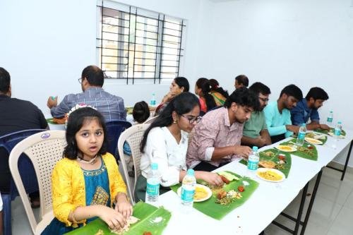 Andhra-style-leaf-caterers-for-gruhapravesham-in-Bangalore