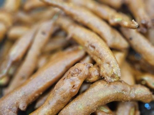 Chilli-bhajji-prepared-by-hiibangalore-catering-services-in-Andhra-style-catering-service