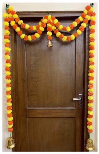 simple flower decor for gruha pravesha in bengaluru